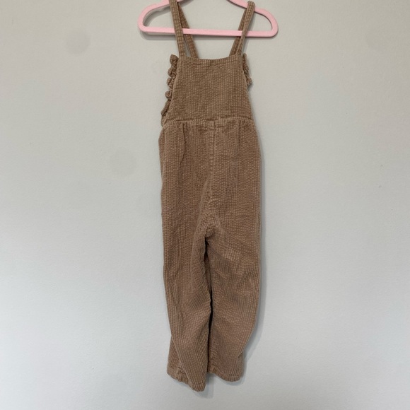 Size 3-4 Years | Zara GIRLS RUFFLED CORDUROY OVERALLS TAUPE BROWN COVERALLS - Picture 3 of 12